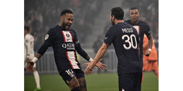 Paris Saint-Germain verslaat Lyon Olympique met 1-0